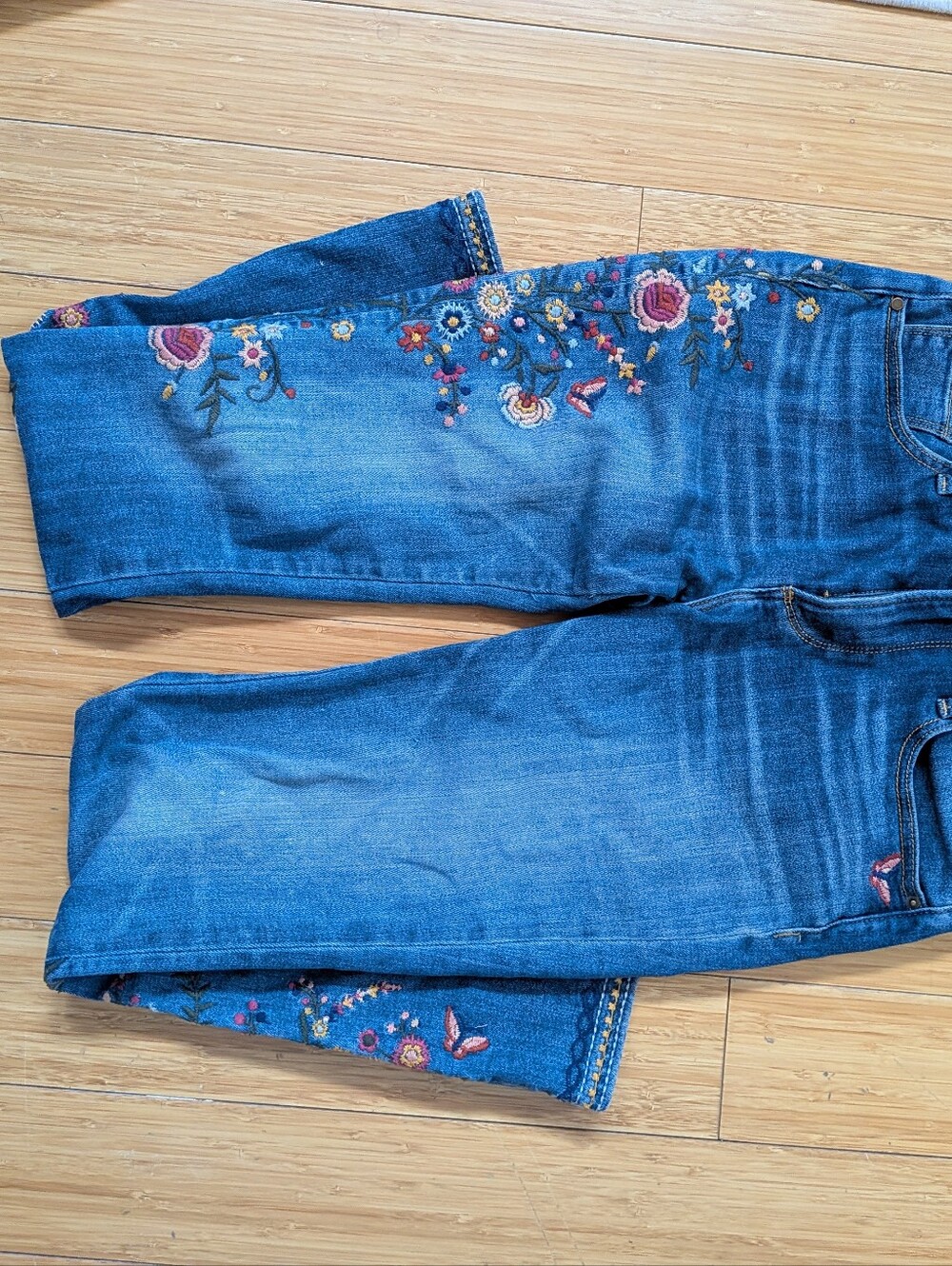 Driftwood Blue Jeans, Bootcut, Embroidered, Like New, Kelly, Waist 27 - Picture 11 of 13